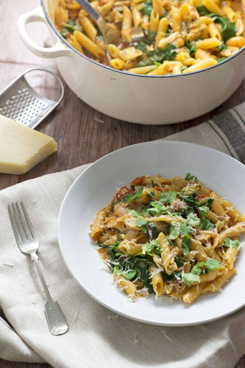 This one pot pasta recipe is ready in 30 minutes and makes a perfect weeknight meal. Add whatever veg you like to make this even healthier!