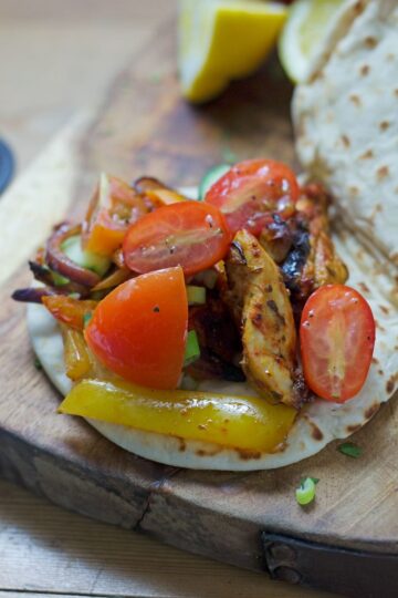 Sheet Pan Greek Chicken Flatbreads with Marinated Tomatoes and Herby ...