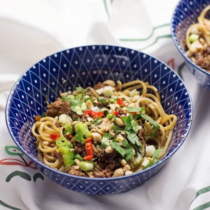 Quick & Easy Spicy Pork Mince Noodles • The Cook Report