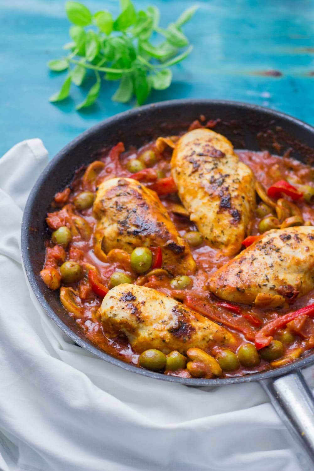 Looking for a new pasta dinner? This creamy Italian chicken skillet is the perfect thing to put over spaghetti. It's so easy and is made all in one skillet!