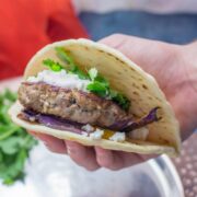 If you need a quick weeknight dinner that's guaranteed to impress then this Moroccan lamb burger flatbread recipe is what you need! #lamb #burger #dinner #recipe