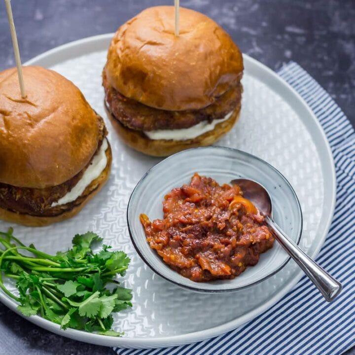 Panko Halloumi Sandwich with Kasundi. This halloumi sandwich is the perfect combination of crunchy and chewy. The sweet and spicy kasundi tastes amazing with the panko coated cheese for a filling vegetarian meal. #vegetarian #halloumi #sandwich #recipe #halloumisandwich