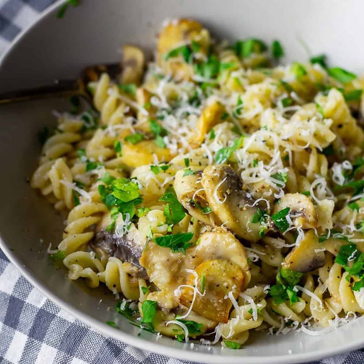 Five Ingredient Garlic Mushroom Pasta • The Cook Report