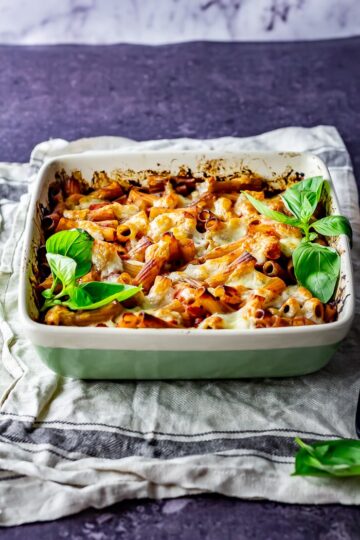 One Pot Cheese and Tomato Pasta Bake • The Cook Report