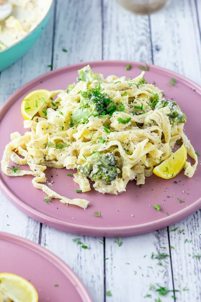 15 Minute Salmon Pasta With Broccoli • The Cook Report 7638