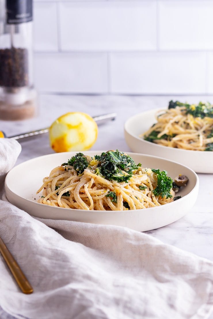 Side on shot of roasted garlic spaghetti with kale 