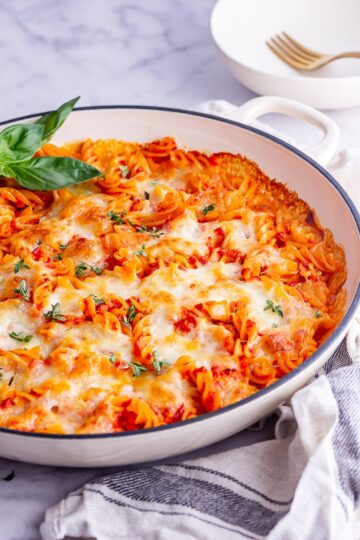 Cheesy Pasta Bake with Roasted Pepper Sauce • The Cook Report