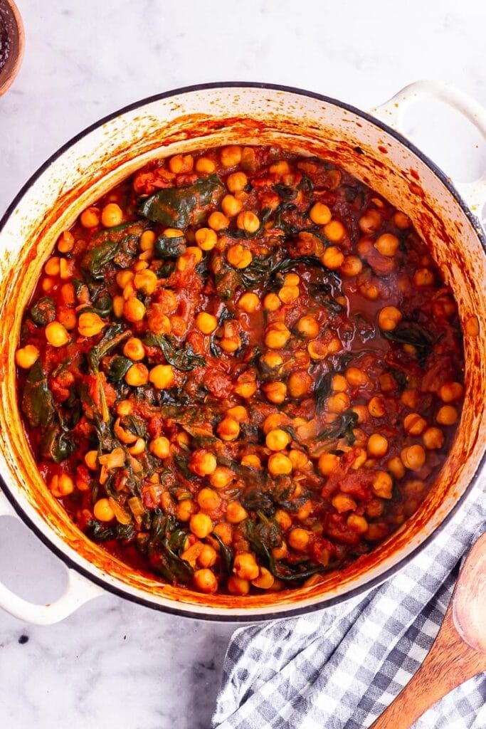15 Minute Chickpea and Spinach Curry • The Cook Report