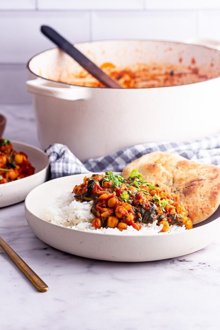 15 Minute Chickpea and Spinach Curry • The Cook Report